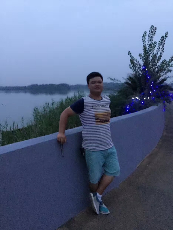 RLC的第一张照片--益阳闪婚服务中心